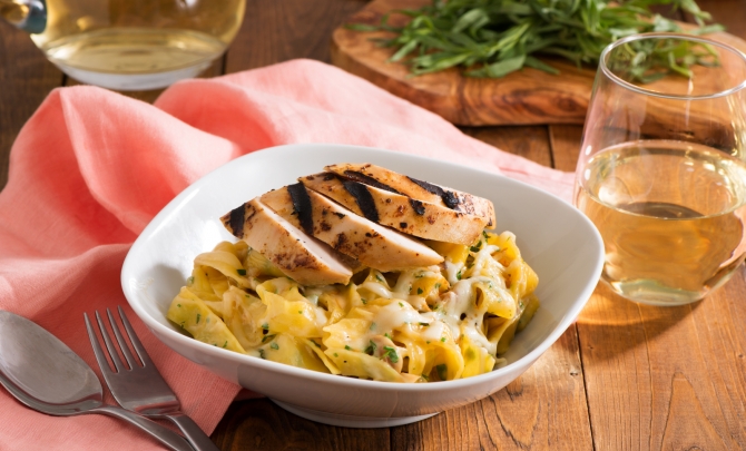 Creamy Chicken and Caramelized Onion Pappardelle